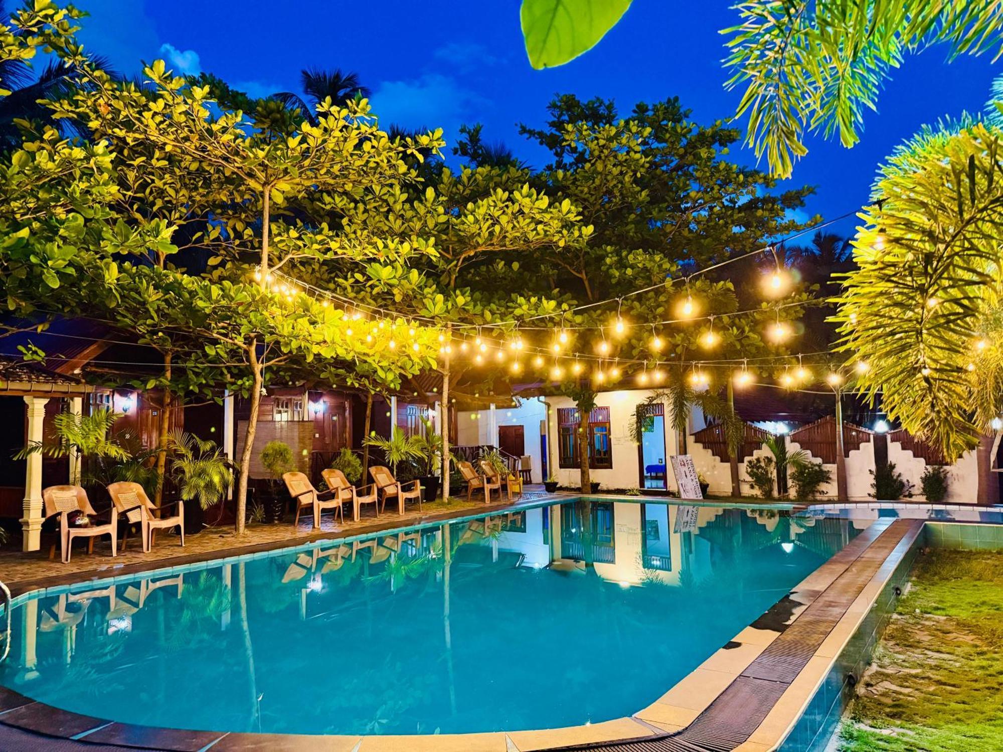 Trinco Star Cabana Trincomalee Exterior foto